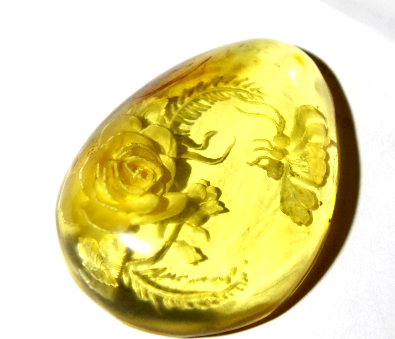 Impressive 3D Hand Carved Natural Clear Yellow Amber Carving Rose with Butterfly – photo 11