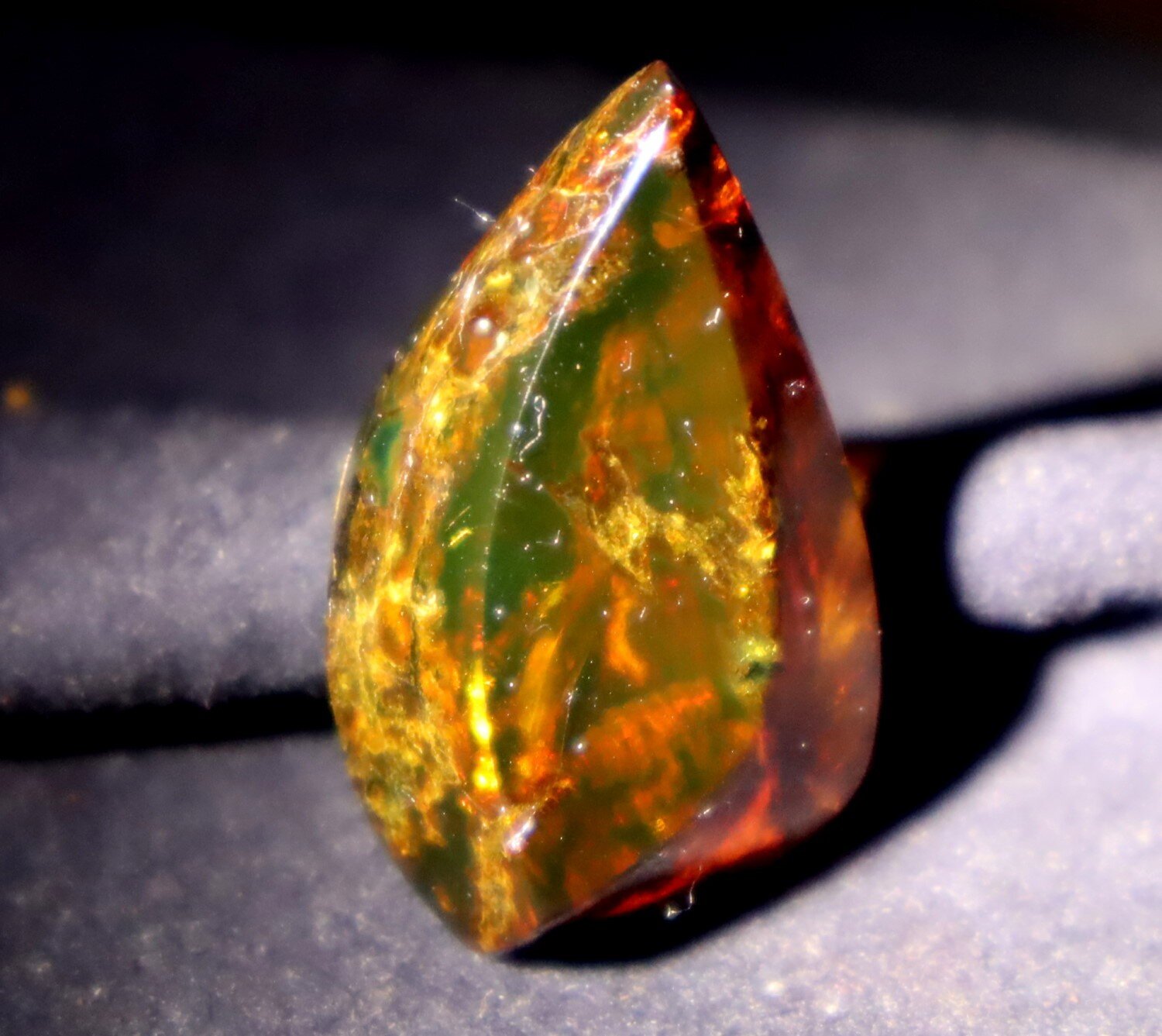 Impressive Natural Dominican Transparent Orange Green Amber Polished Stone 32mm – photo 5