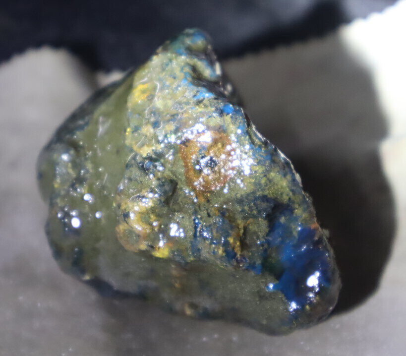 Beautiful Natural Dominican Clear Green Blue Amber Rough Specimen 66mm 67.2g – photo 4