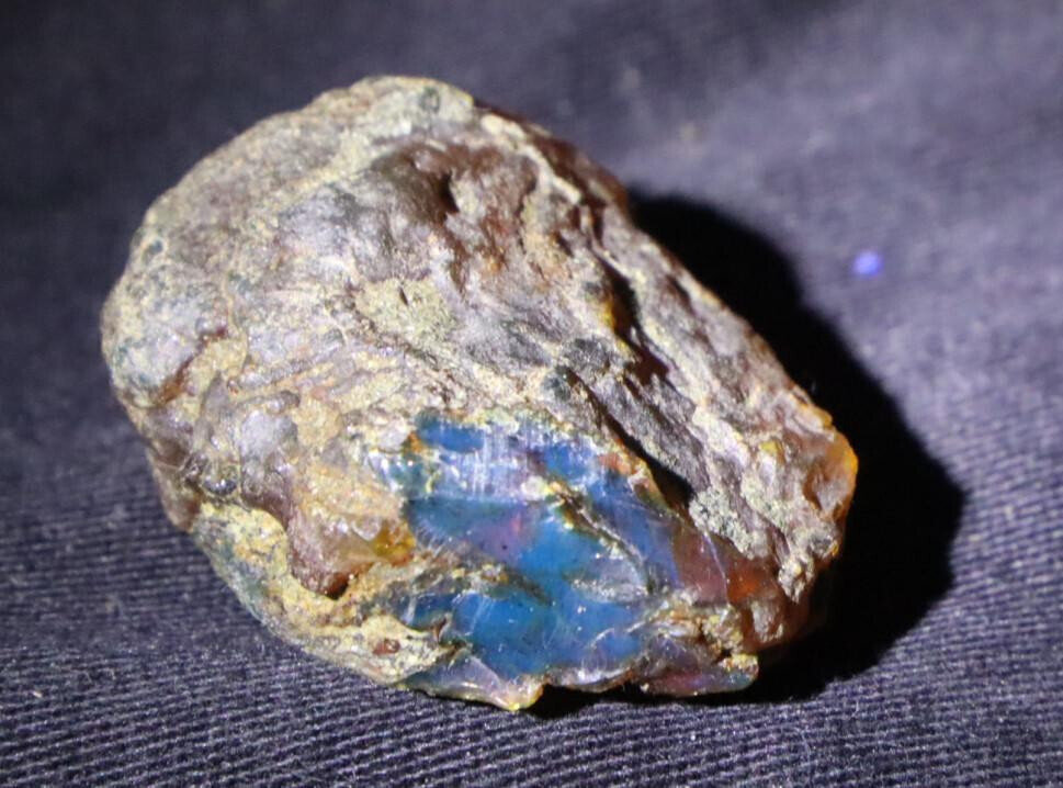Exquisite Natural Dominican Clear Sky Blue Amber Rough Specimen 37mm 9g – photo 7