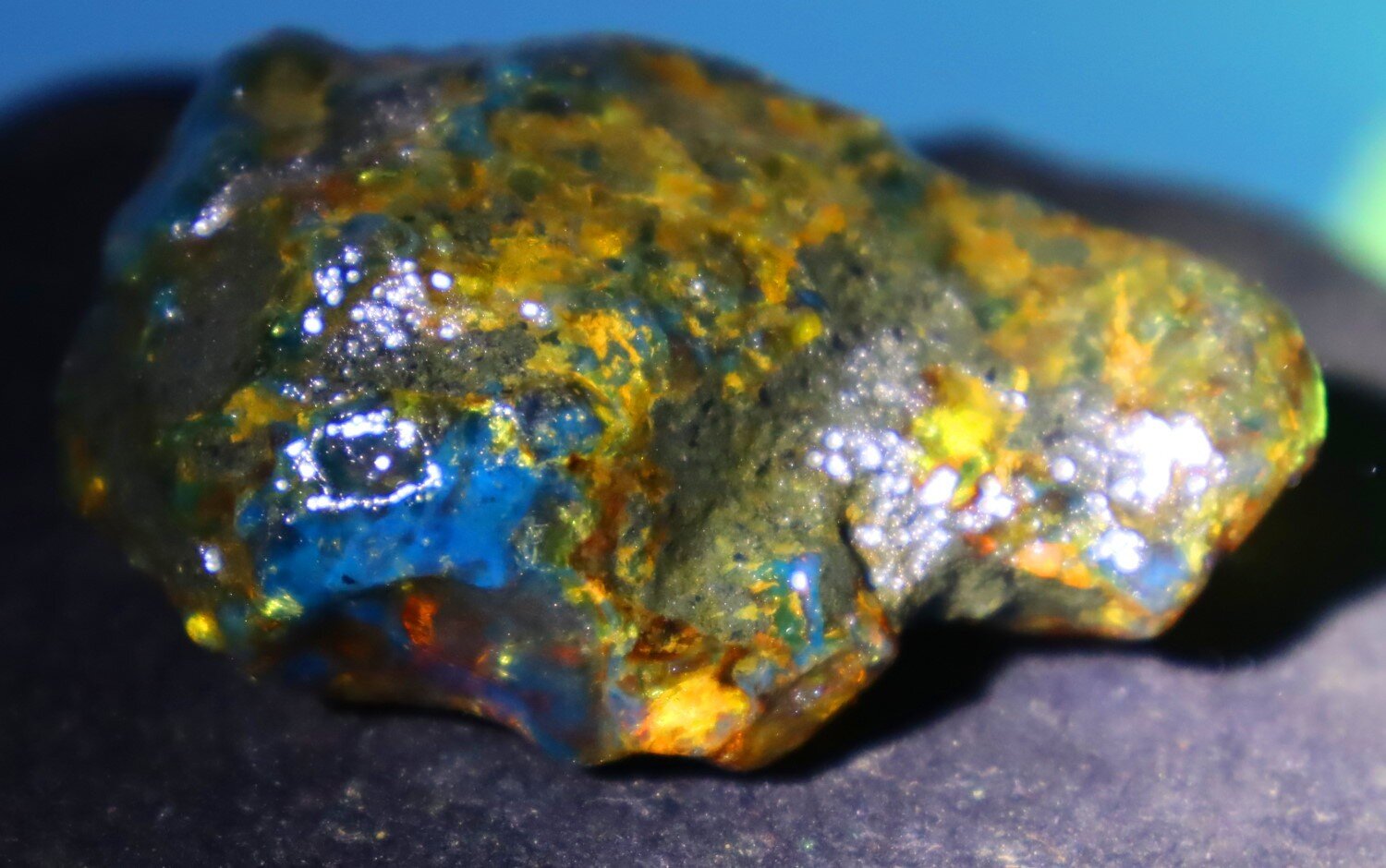 Beautiful Natural Dominican Clear Green Blue Amber Rough Specimen 63mm 31.2g – photo 4