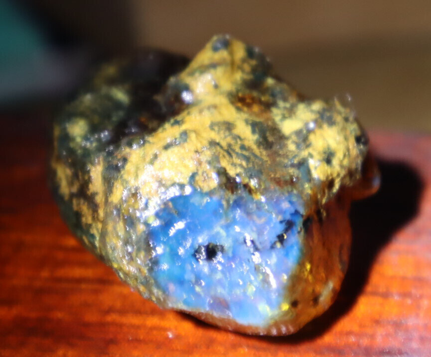 Beautiful Natural Dominican Clear Sky Blue Amber Rough Specimen 47mm 19g – photo 13