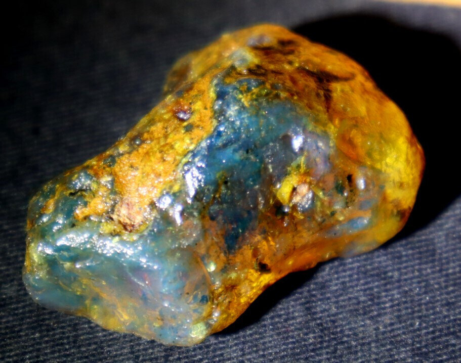 Excellent Natural Dominican Clear Yellow Blue Amber Rough Specimen 40mm 9.6g – photo 3