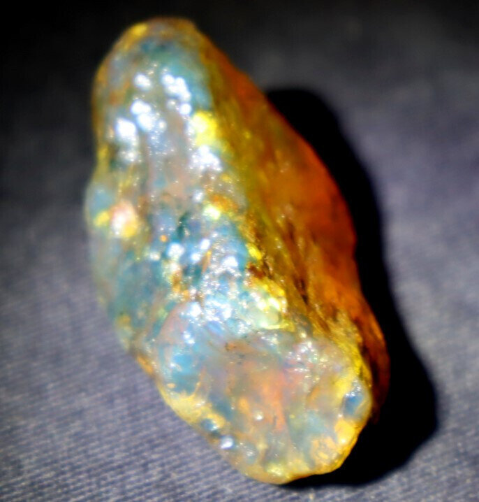 Excellent Natural Dominican Clear Yellow Blue Amber Rough Specimen 40mm 9.6g – photo 7