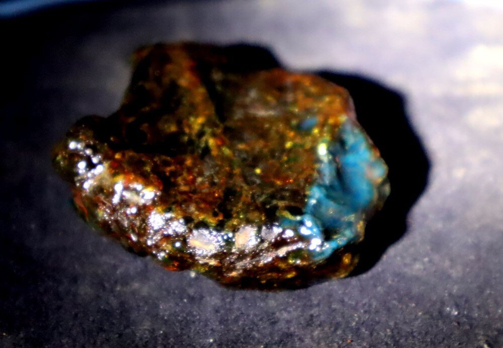 Impressive Natural Dominican Clear Volcanic Blue Amber Rough Specimen 51mm 17.2g – photo 10