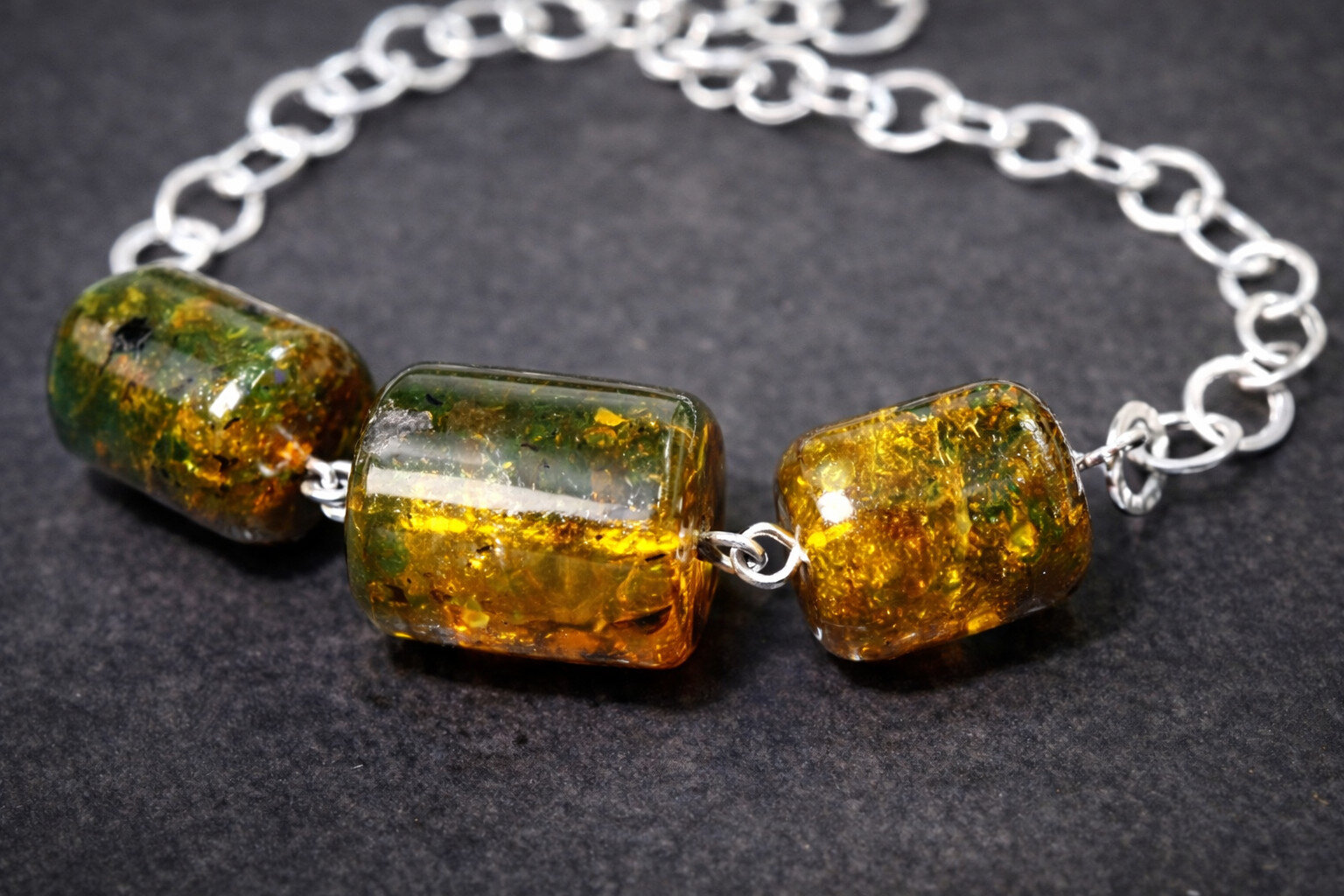 Beautiful Natural Translucent Deep Green Amber .925 Sterling Silver Bracelet 18c