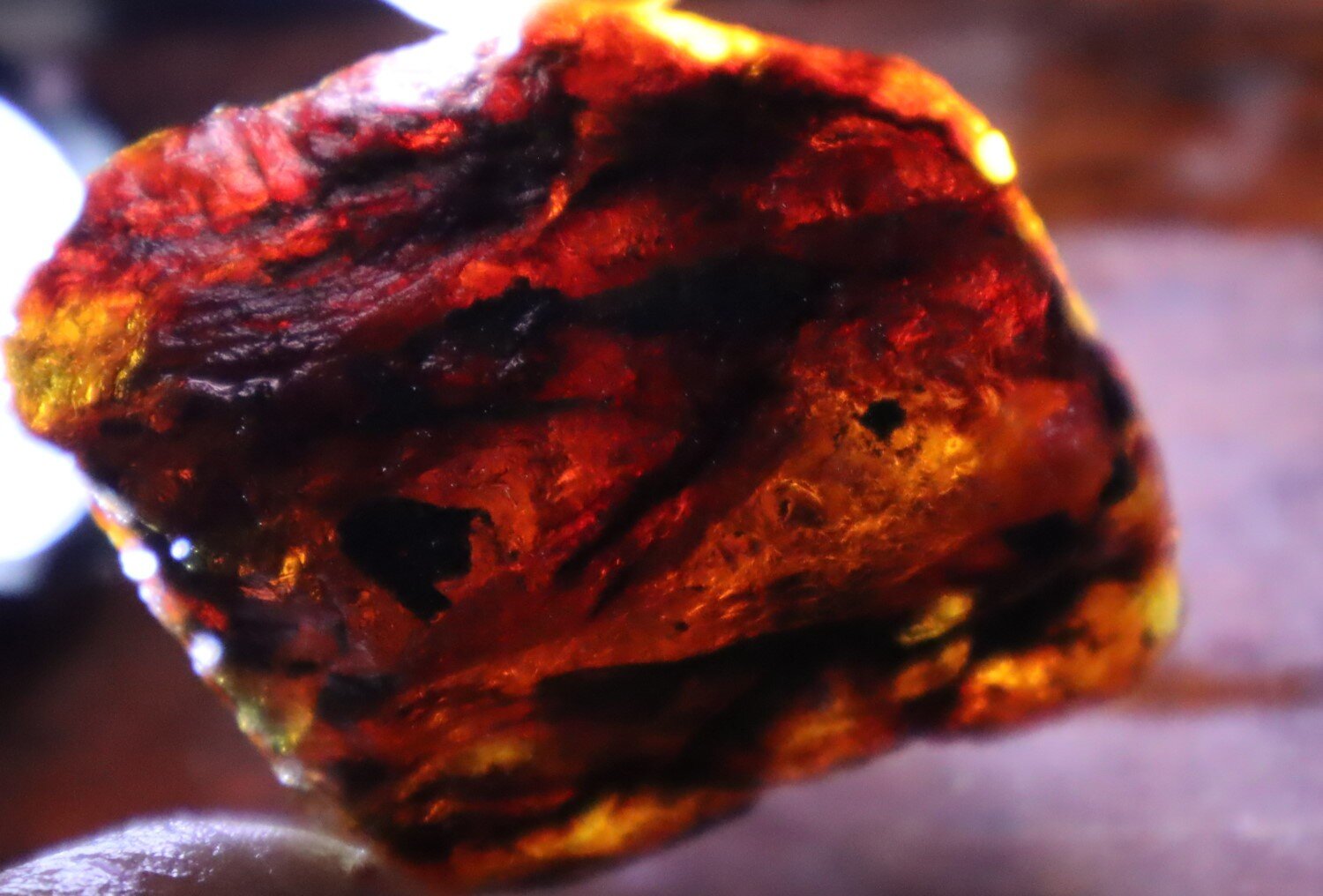 Outstanding Natural Dominican Clear Ocean Blue Amber Rough Specimen 60mm 33.6g – photo 12