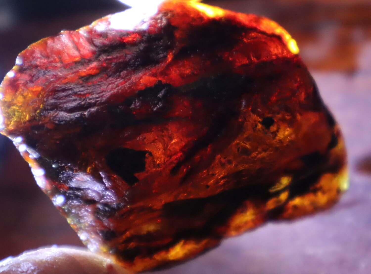Outstanding Natural Dominican Clear Ocean Blue Amber Rough Specimen 60mm 33.6g – photo 11
