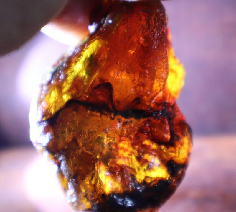 Outstanding Natural Dominican Clear Sky Blue Amber Rough Specimen 53mm 23.4g – photo 10