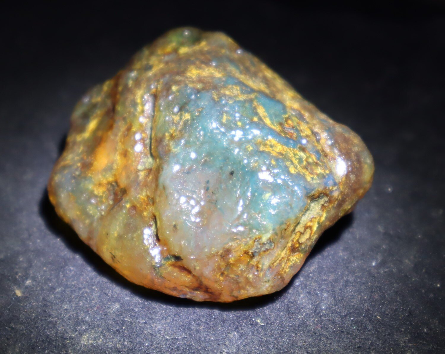 Impressive Dominican Crystal Clear Sky Blue Amber Rough Specimen 43mm 20.1g – photo 5