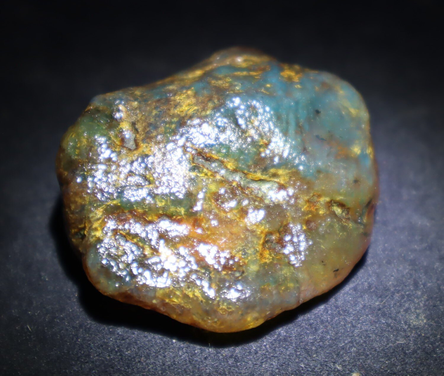Impressive Dominican Crystal Clear Sky Blue Amber Rough Specimen 43mm 20.1g – photo 6