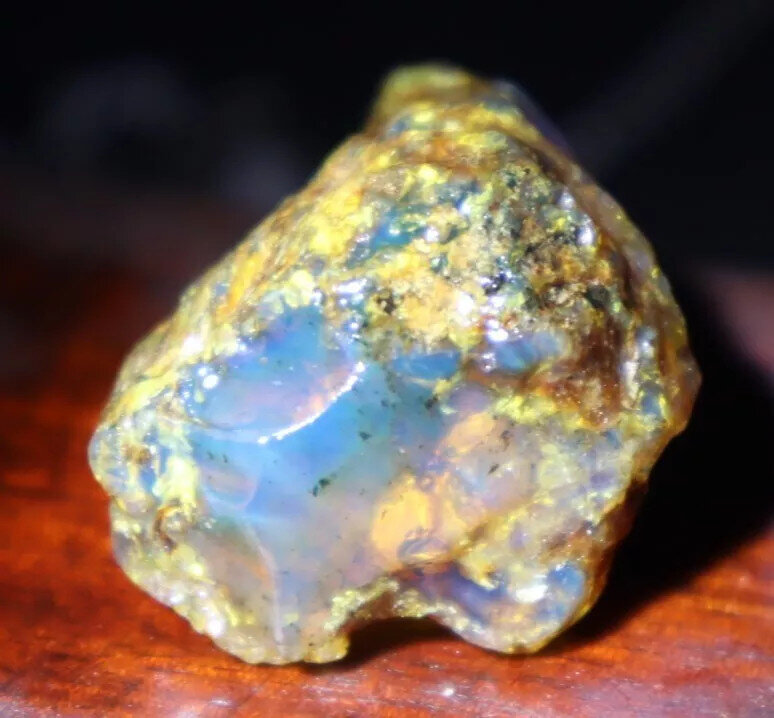 Natural Dominican Crystal Clear Sky Blue Amber Rough Specimen 42mm 14.3g – photo 4