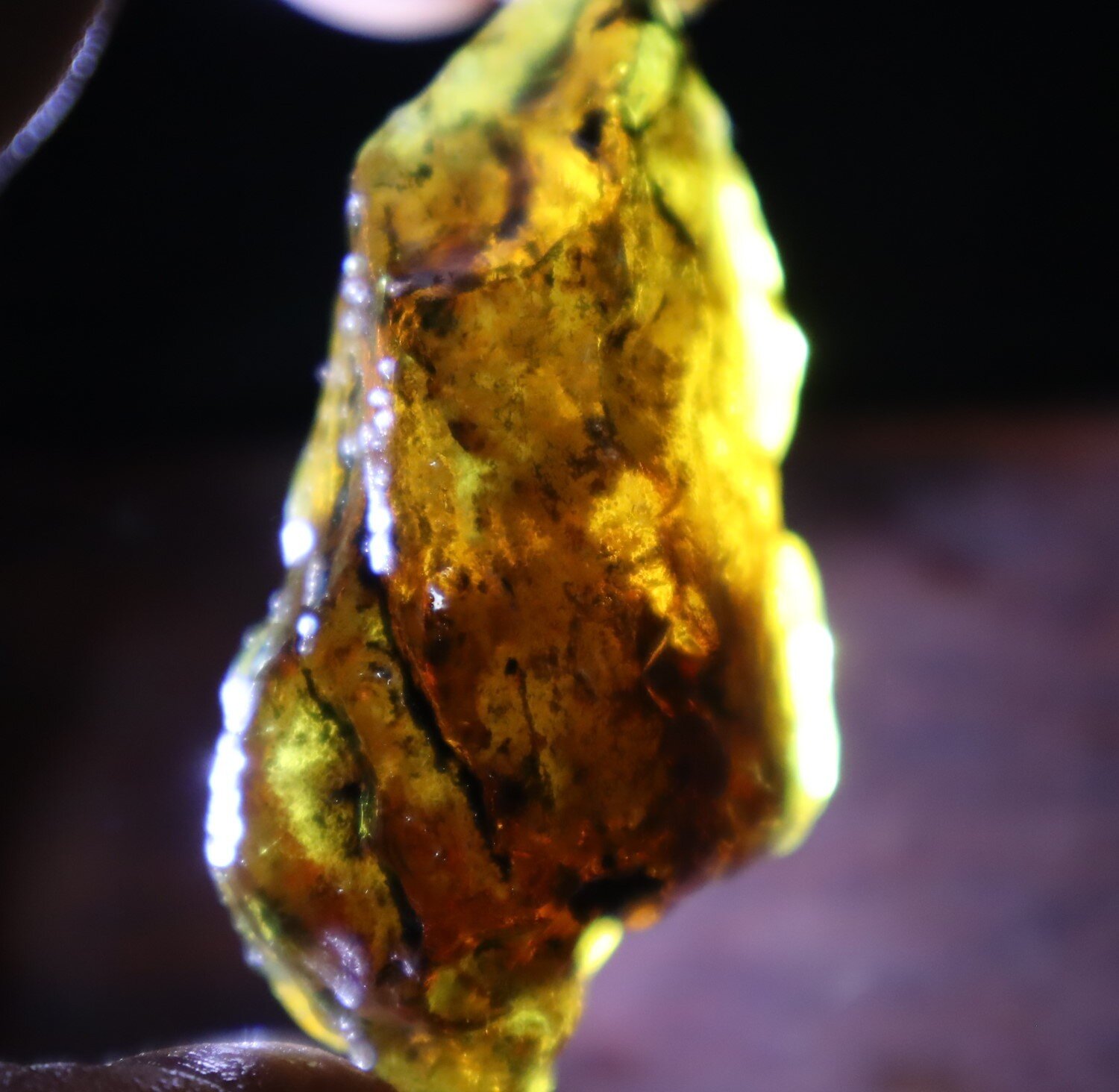 Outstanding Natural Dominican Clear Green Blue Amber Rough Specimen 56mm 22.5g – photo 4