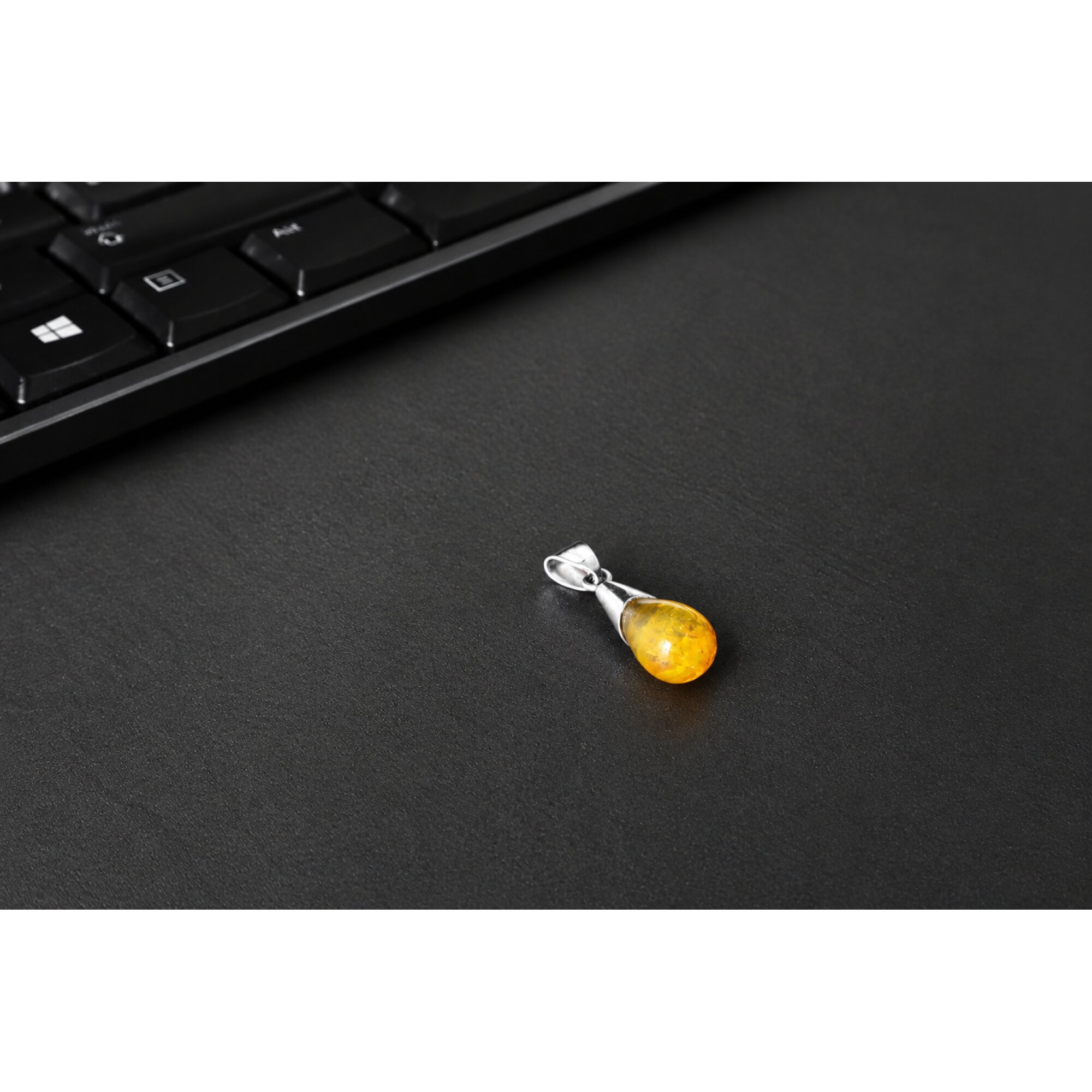 Classic Translucent Orange Dominican Amber 925 Sterling Silver Pendant 30mm – photo 4