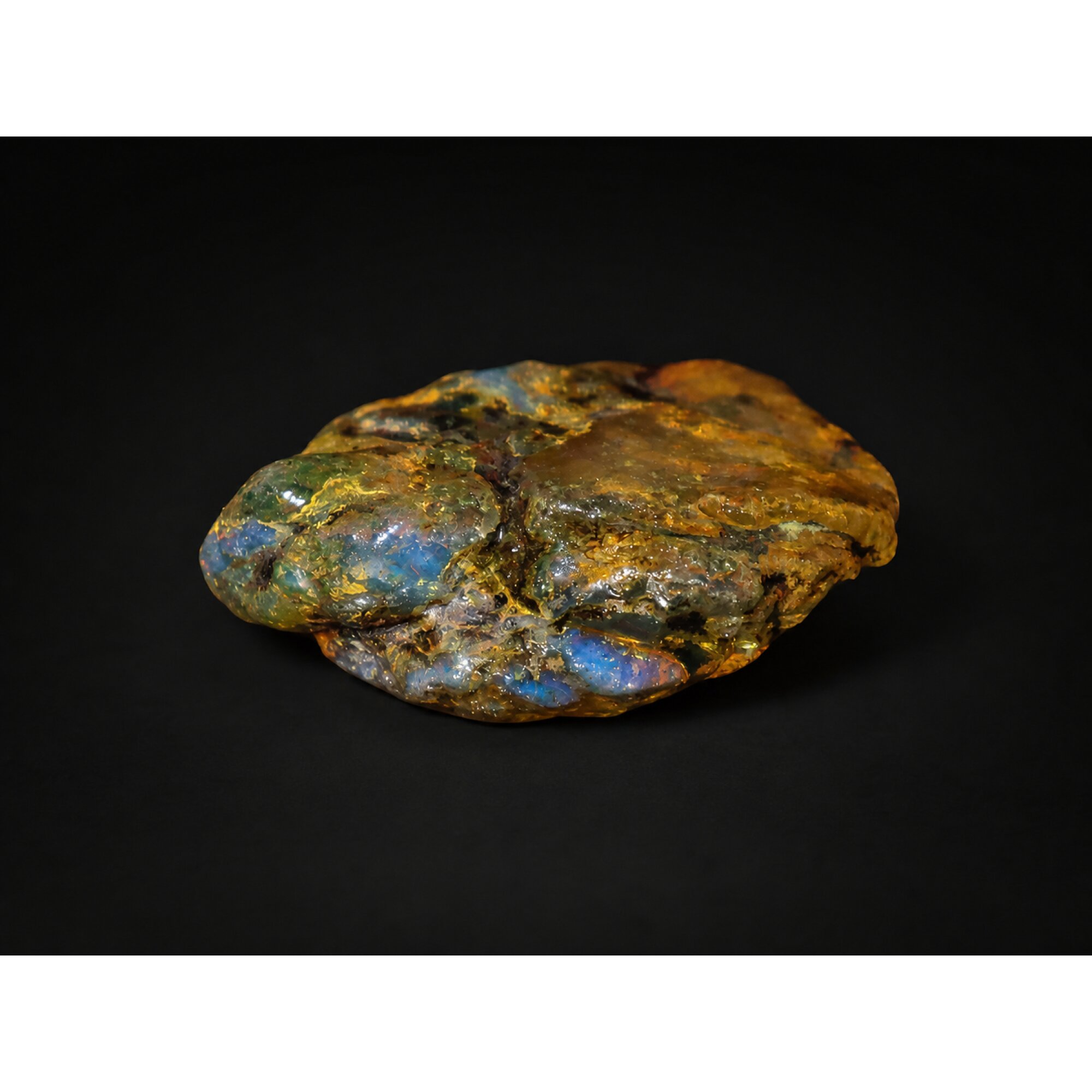 Clear deep blue Natural Dominican Amber rough Specimen 44 mm – photo 5
