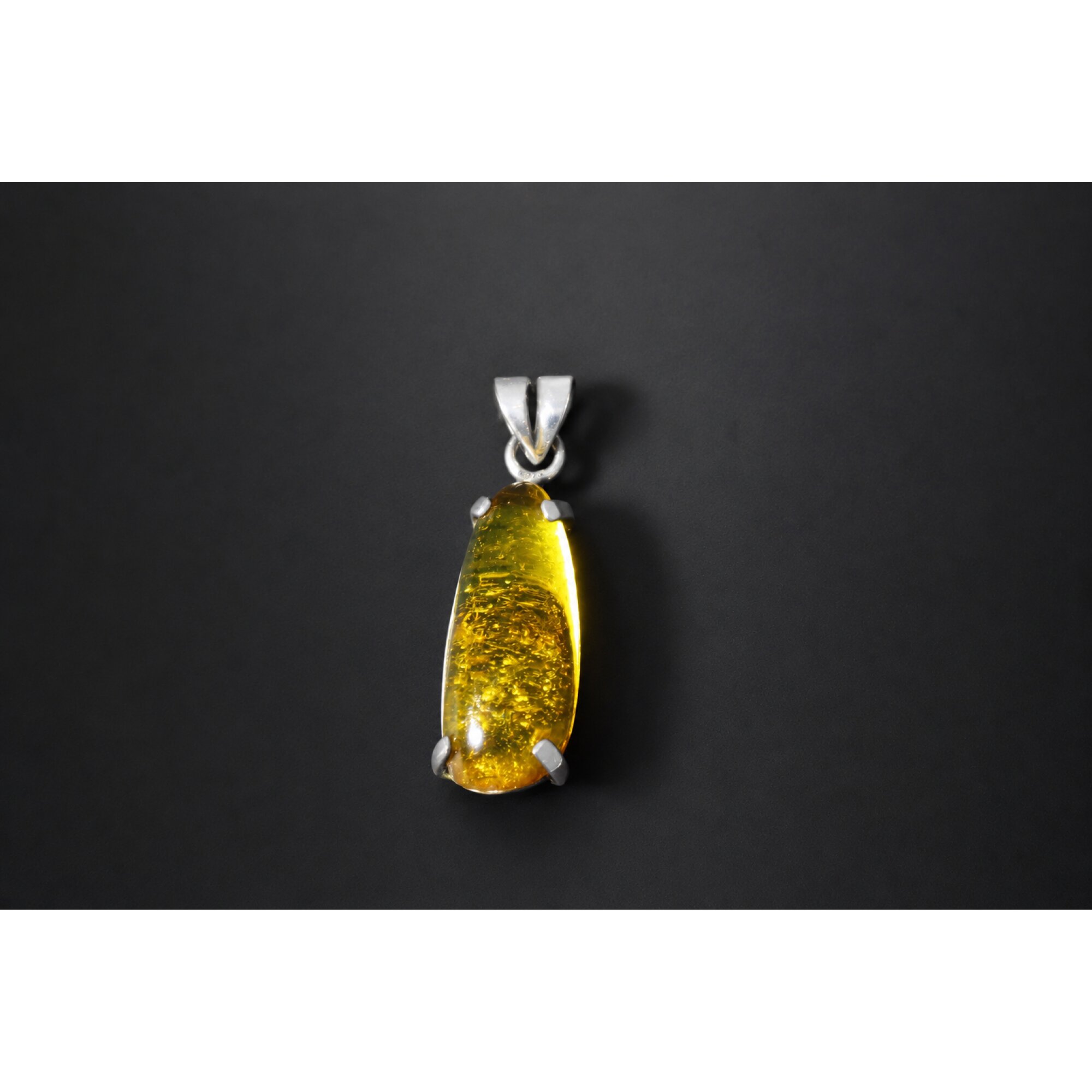 small gnat Inclusion Clear yellow Natural Dominican Amber oval 925 Pendant 34 mm – photo 4