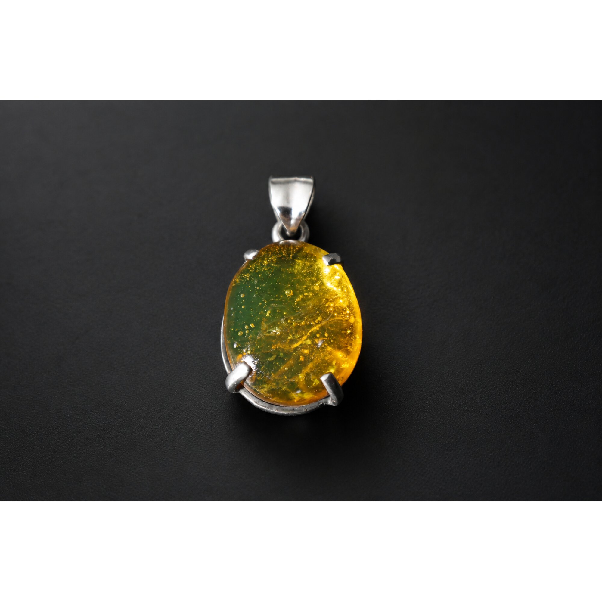 small mayfly Inclusion Clear light yellow Natural Dominican Amber Pendant 35 mm – photo 4