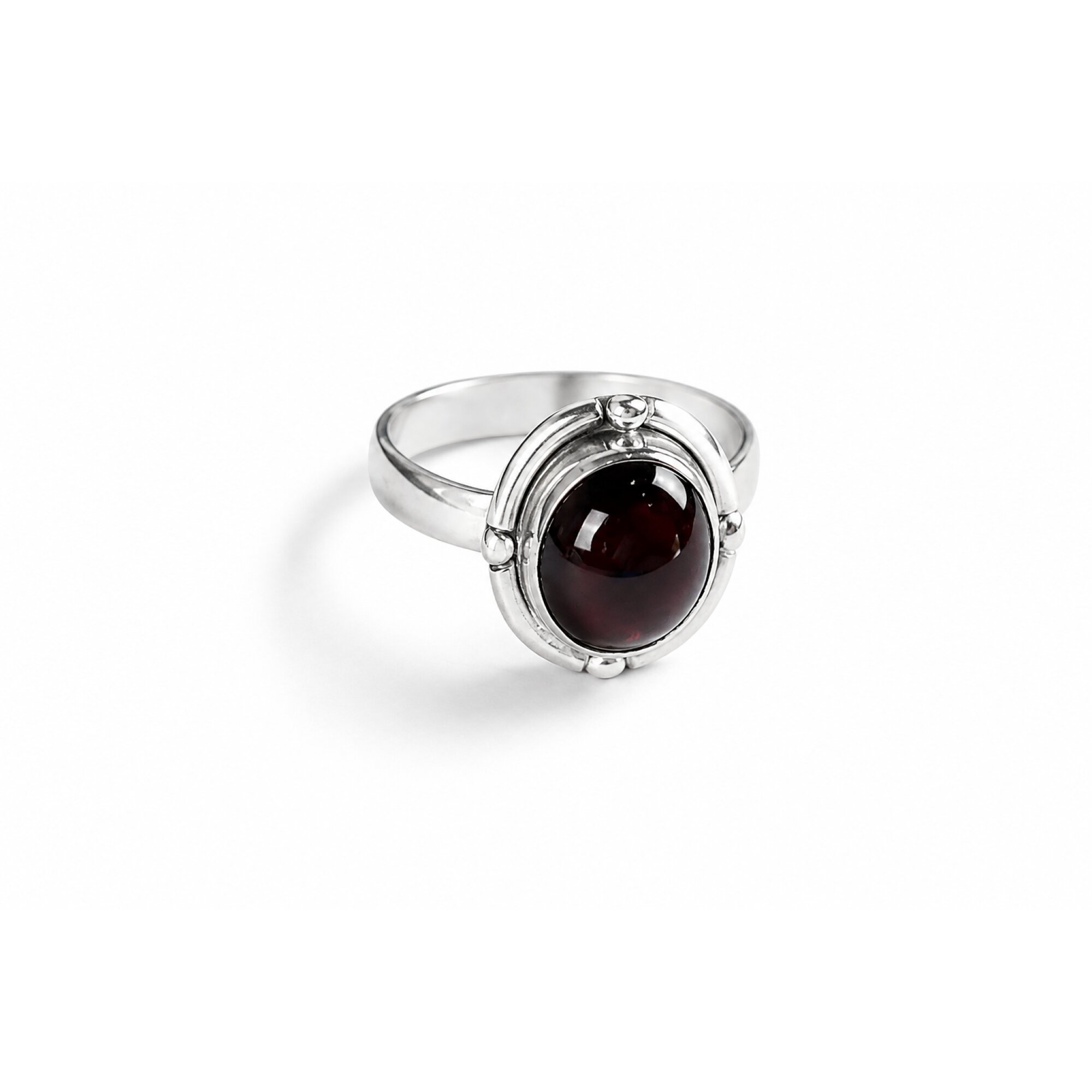 Clear cherry red Almandine Garnet oval 925 Sterling Silver Ring Size 7.50 – photo 3