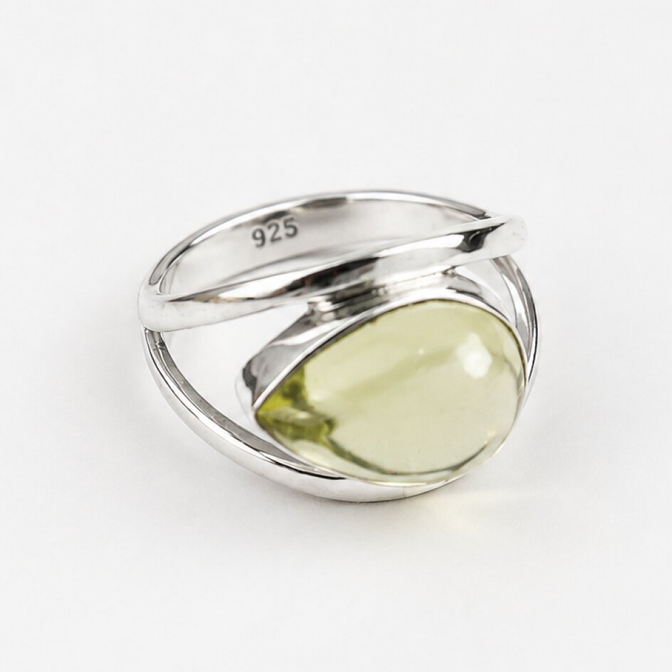 Clear light green Prehnite teardrop 925 Sterling Silver Ring Size 7.75