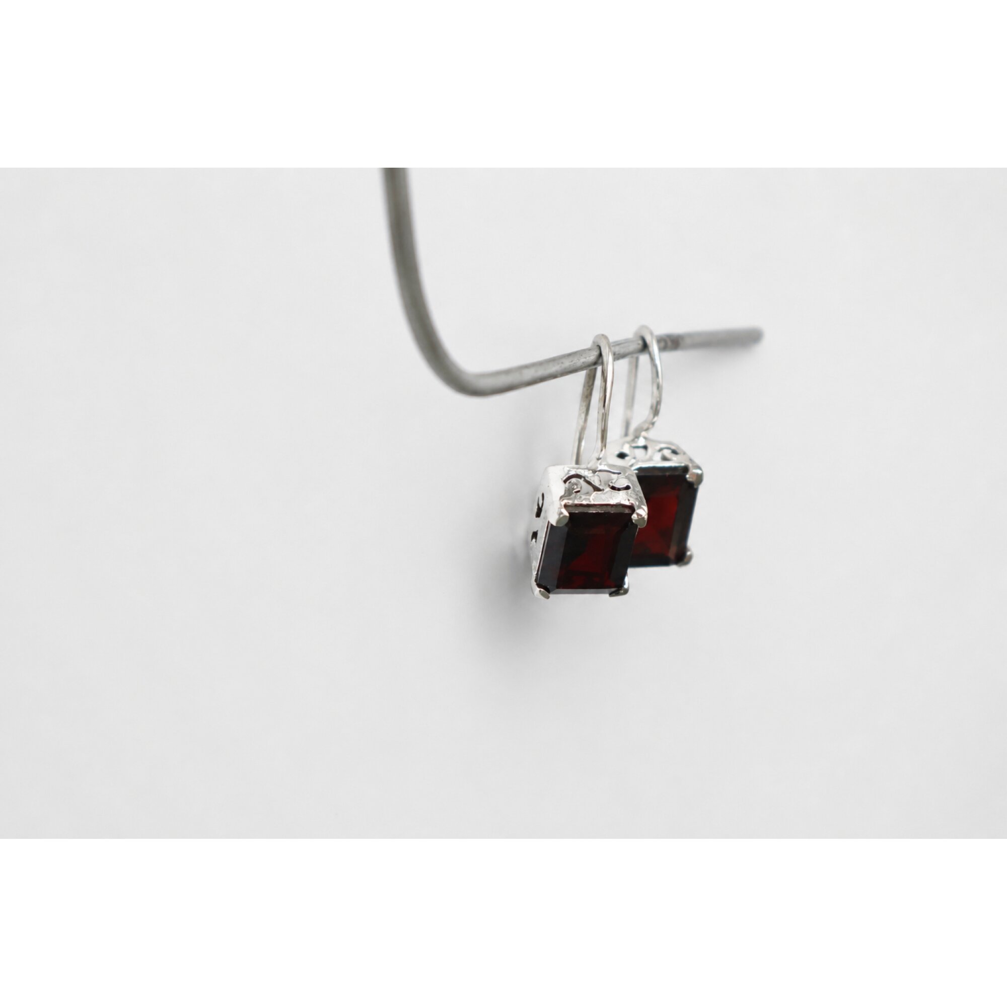 blood red garnet rectangle 925 Sterling Silver Earrings 20 mm – photo 6