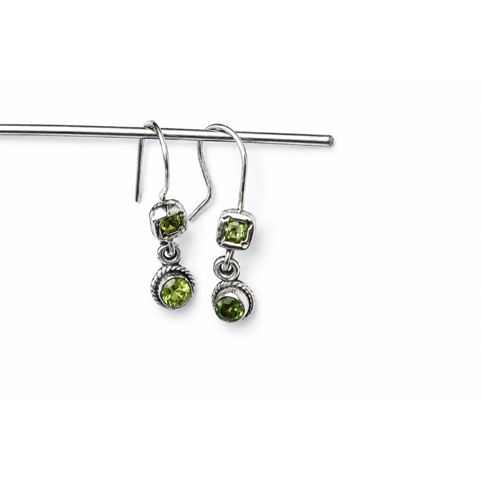 Clear OLIVE green Peridot round 18k Gold Plated On Sterling Earrings 28 mm – photo 8