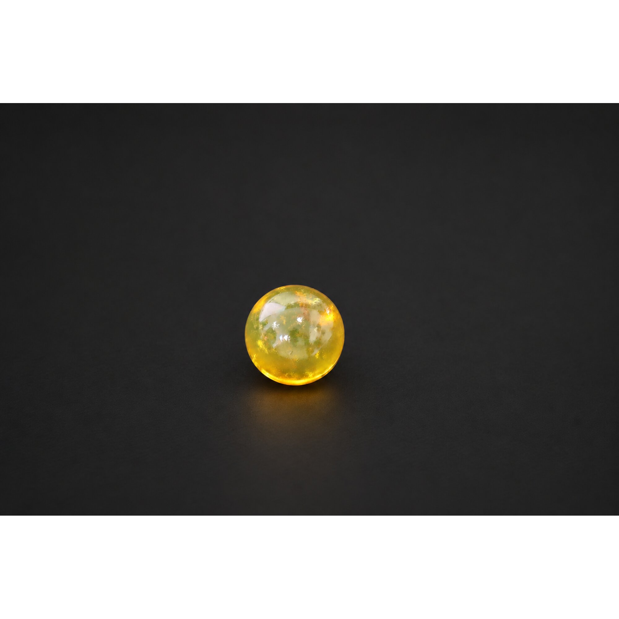 Earth mined yellow blue Dominican amber sphere/ball 17.6mm – photo 9