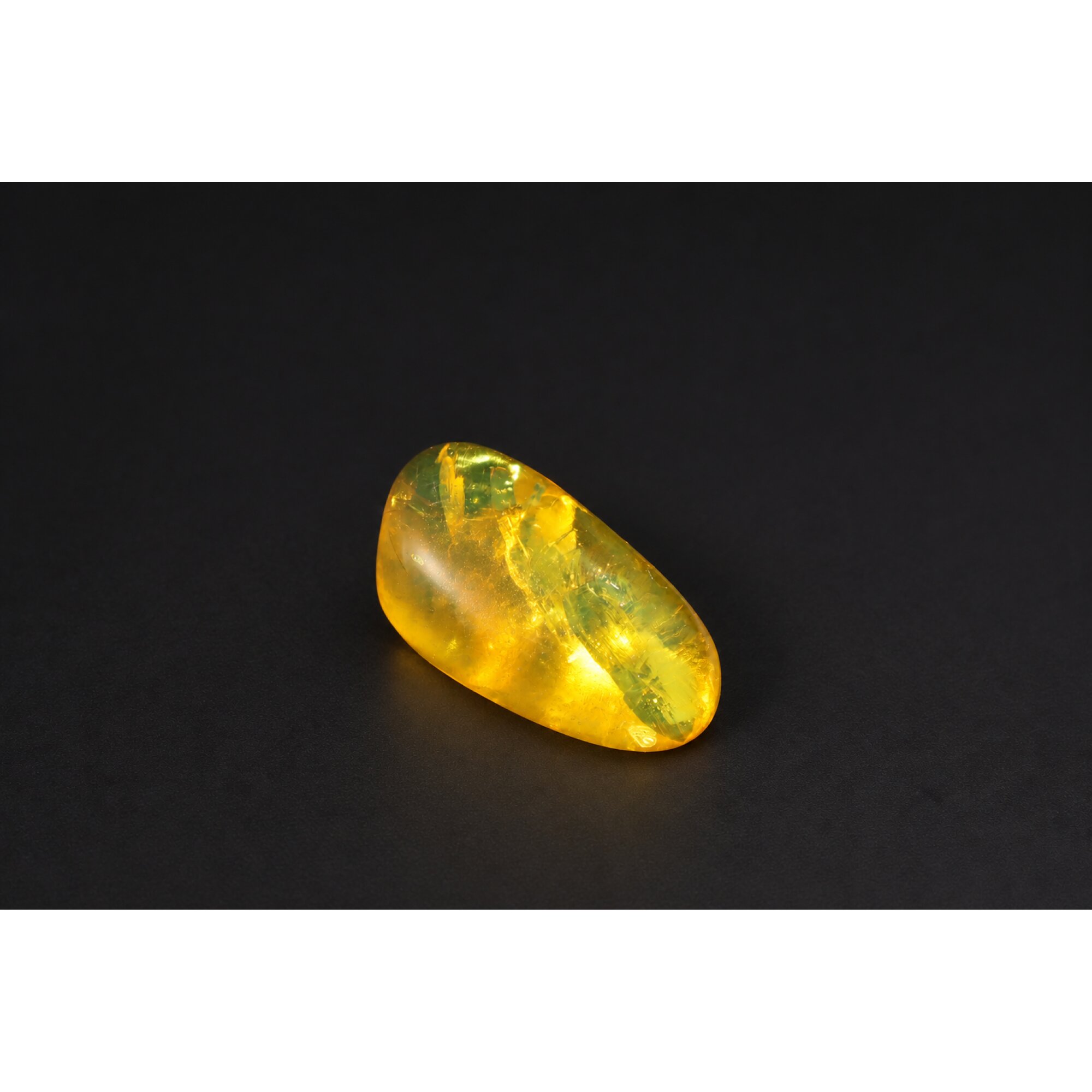 Real yellow Dominican amber Beetle stone 33mm – photo 5