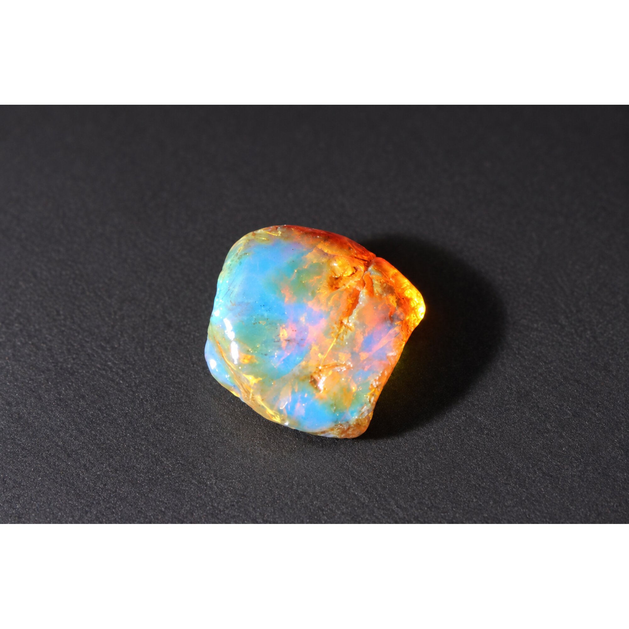 Authentic sky blue rough specimen Dominican amber 20mm – photo 2