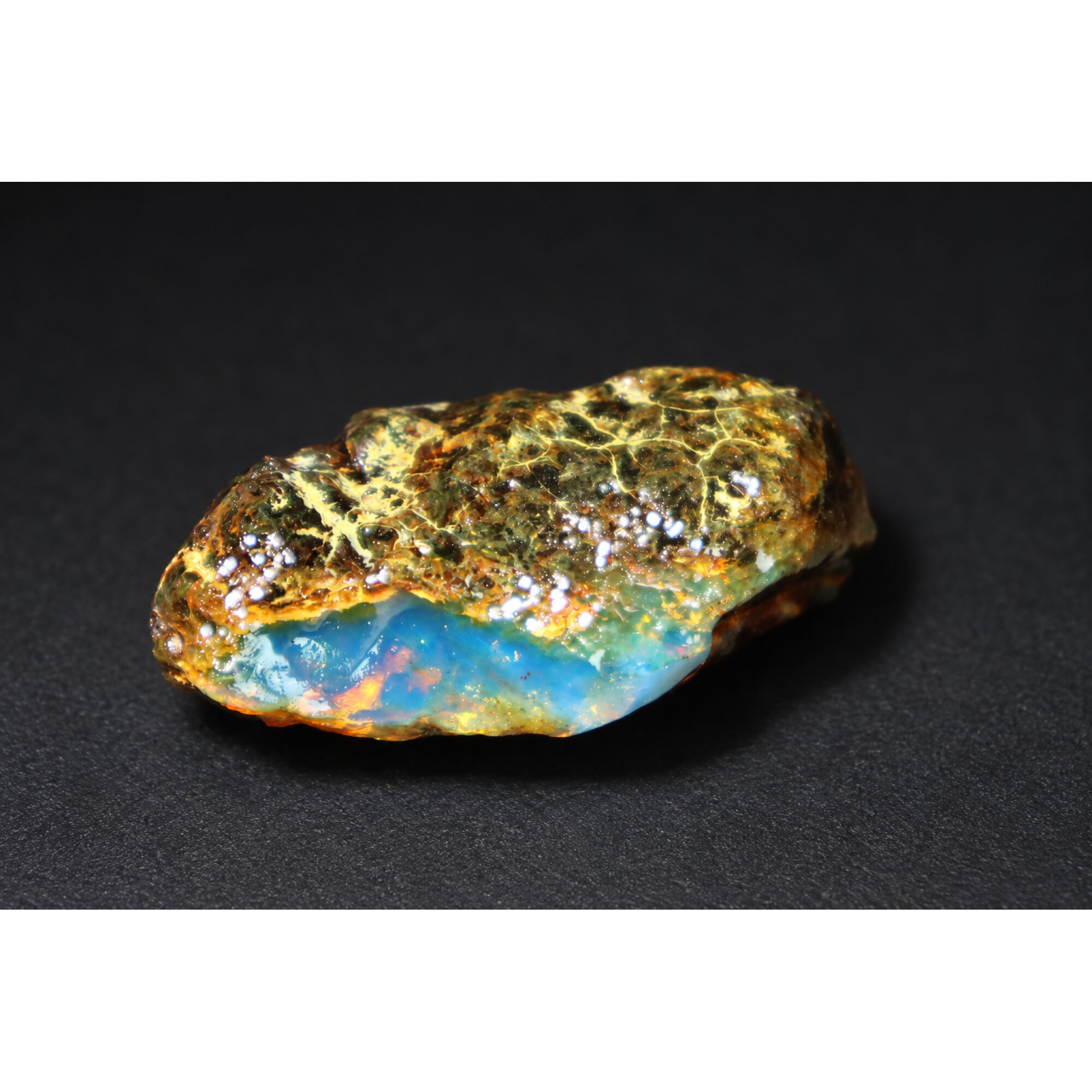 Genuine sky blue rough specimen Dominican amber 40mm – photo 9