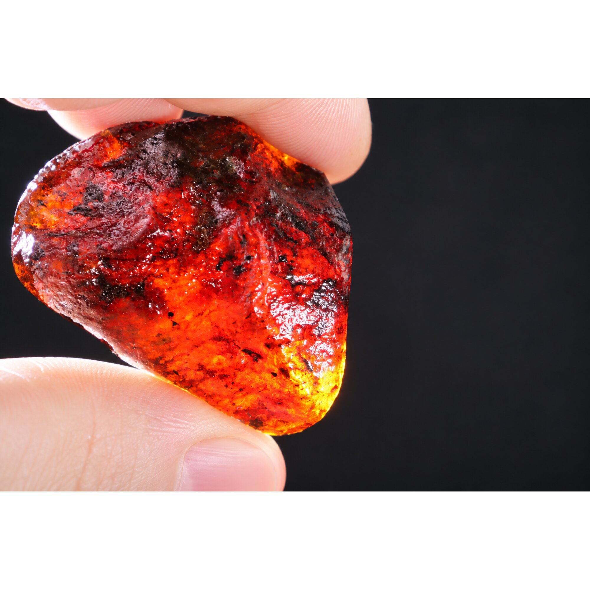 Authentic red peel blue rough specimen Dominican amber 42mm – photo 6