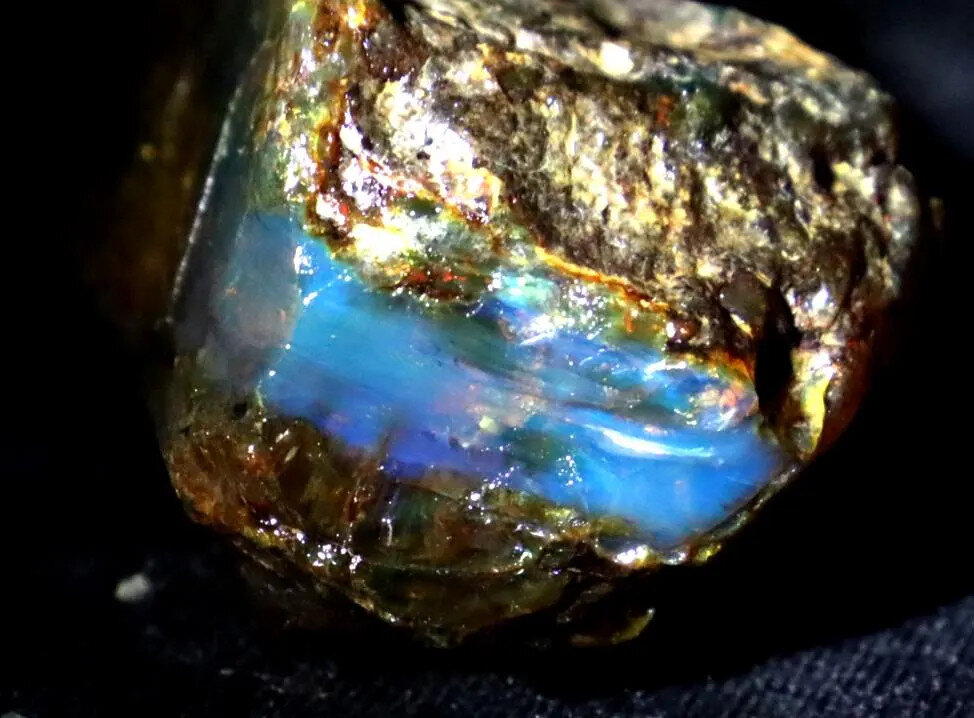 Beautiful Natural Dominican Clear Orange Blue Amber Rough Specimen 53mm 22g – photo 3