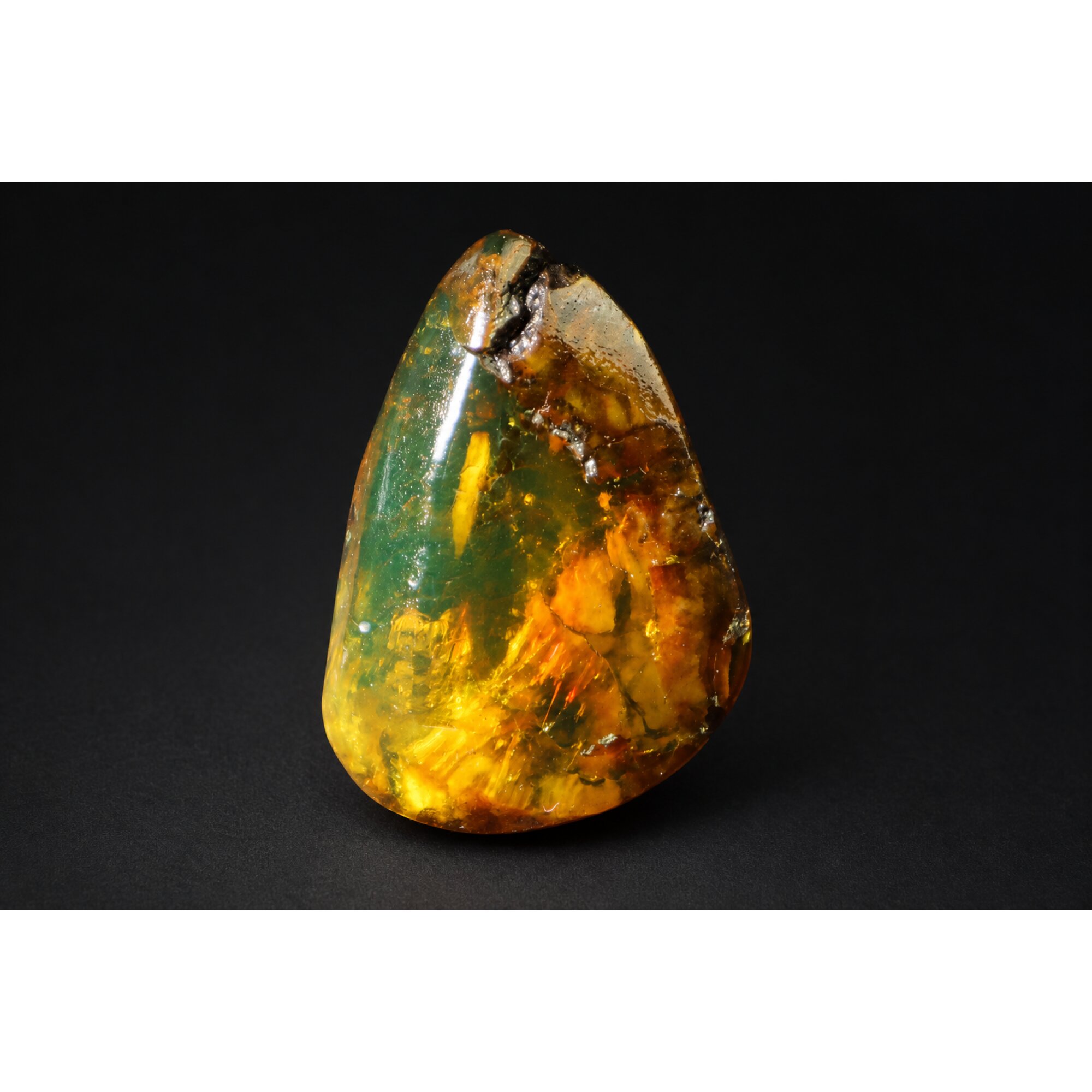 Untreated green orange polished Dominican amber 3.6g – photo 3