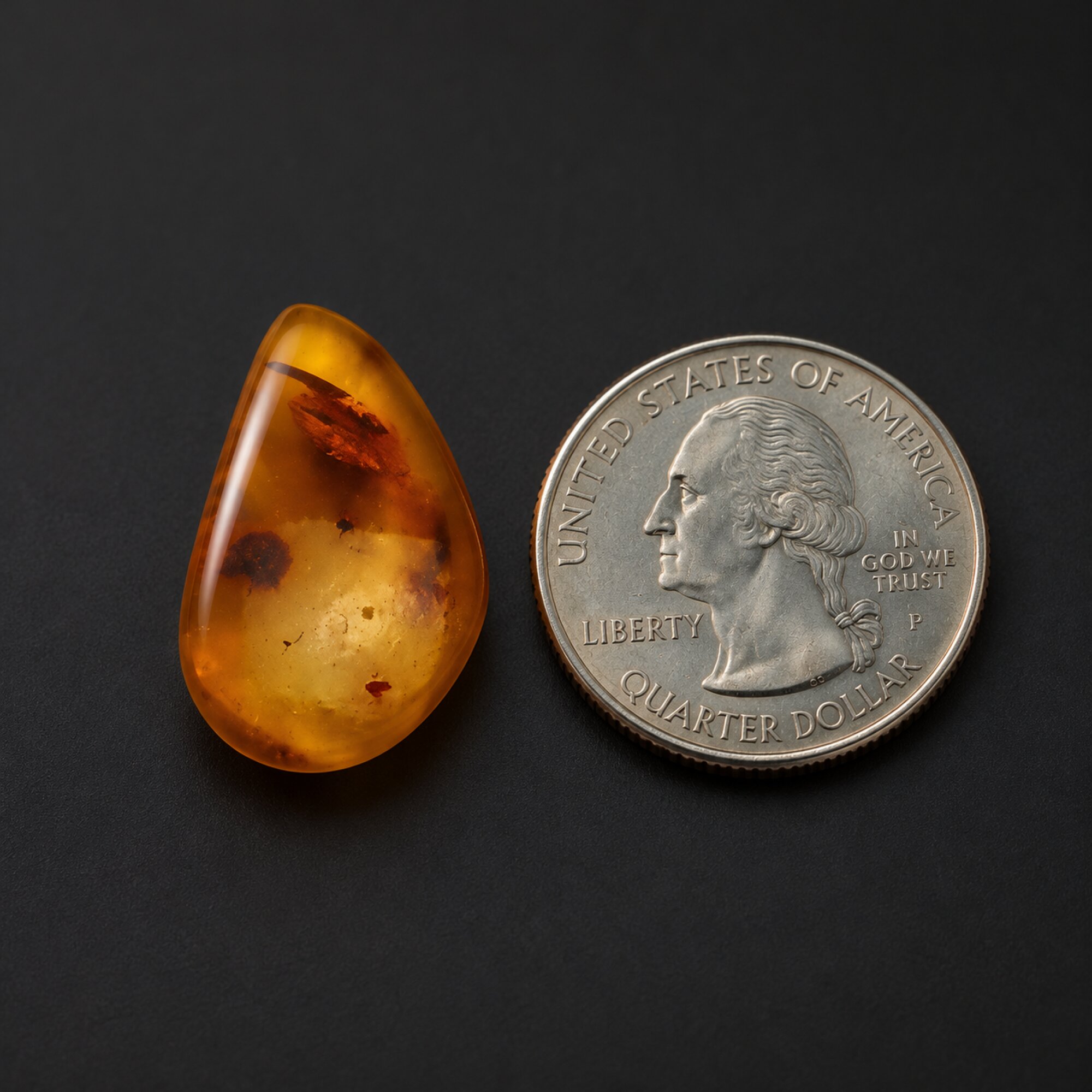 Natural green yellow polished Dominican amber – photo 9