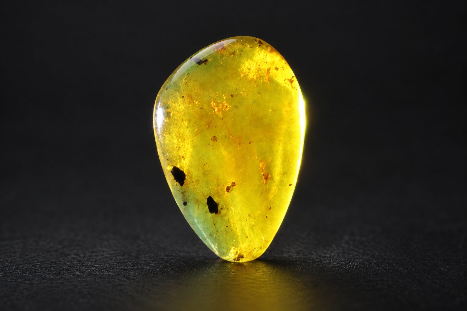 True caribbean orange blue polished Dominican amber – photo 5