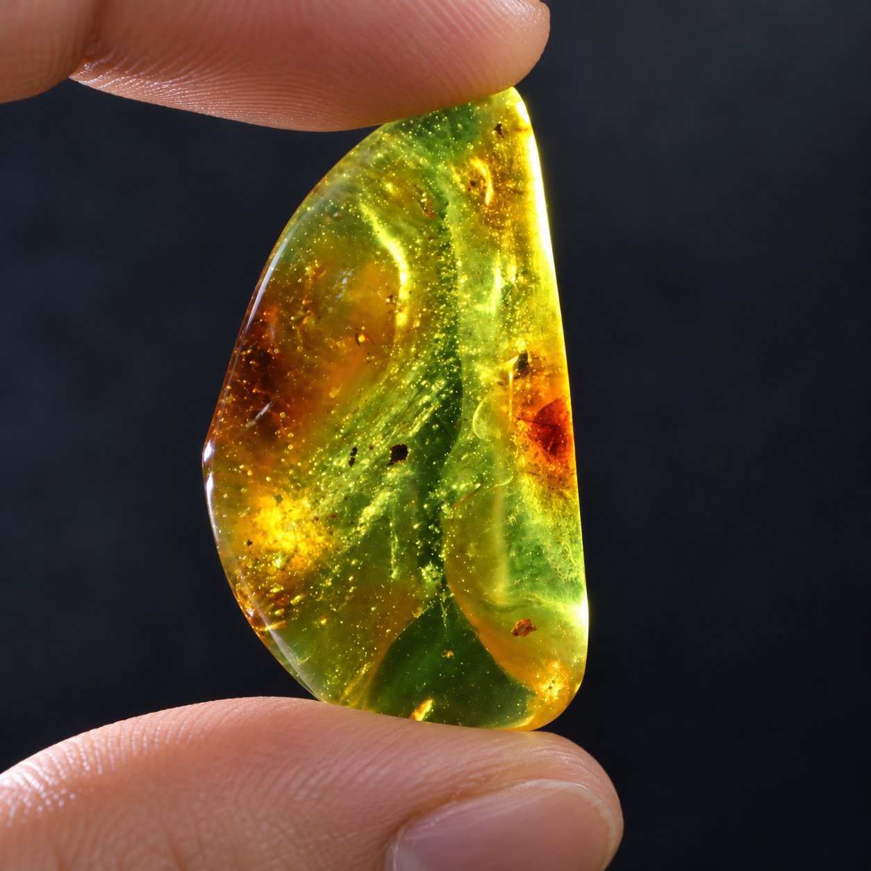 Real orange green polished Dominican amber 39mm – photo 3