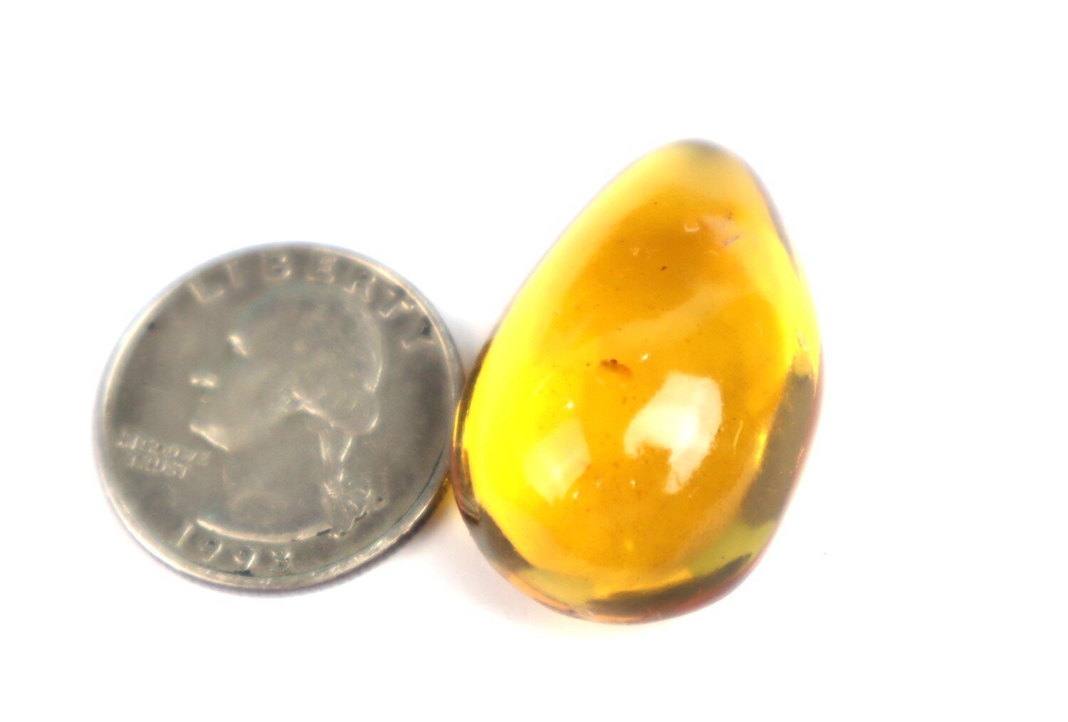 🦋 Natural Dominican Golden Amber with Preserved Organic Inclusion – 34mm 🦋 – photo 7