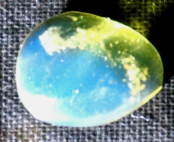 Handcrafted Natural Dominican Blue Amber Polished Stone 10mm free drilling – photo 3
