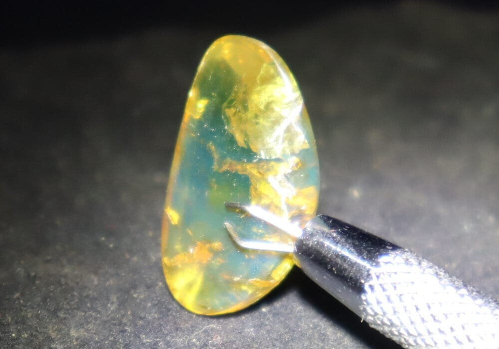 Beautiful Natural Dominican Translucent Light Blue Amber Polished Stone 26mm – photo 4