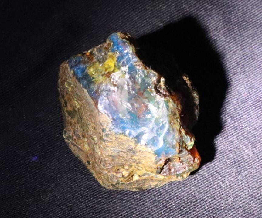 Beautiful Nat Dominican Translucent Blue Green Amber Rough Specimen 36mm 15.5gra – photo 6