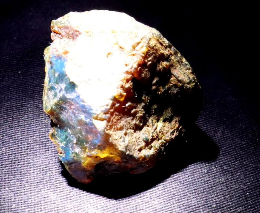 Beautiful Nat Dominican Translucent Blue Green Amber Rough Specimen 36mm 15.5gra – photo 8