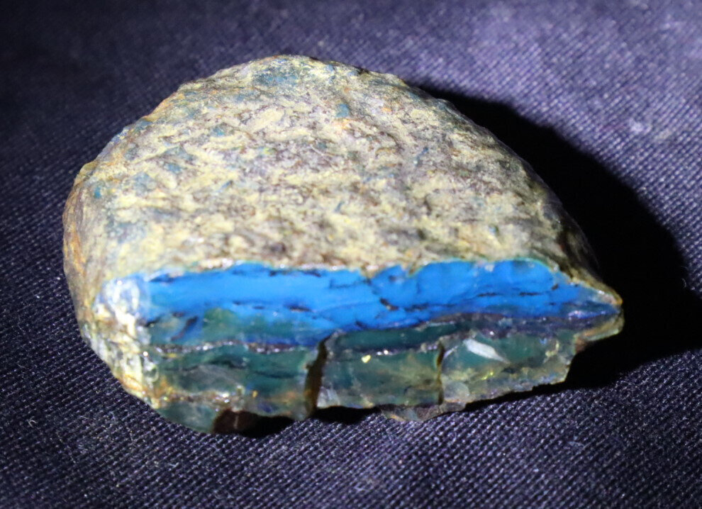 Charming Design Natural Dominican Green Blue Amber Rough Specimen 46mm 100CT – photo 3