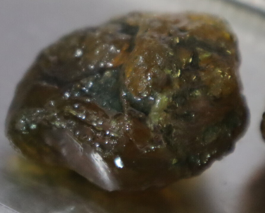 Finest Natural Dom. Crystal Clear Yellow Green Amber Rough Specimen 43mm 18.6g – photo 12