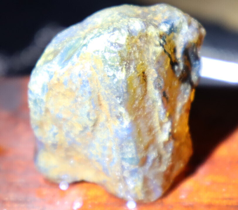 Beautiful Natural Dominican Crystal Clear Yellow Blue Amber Rough Specimen 35mm – photo 4