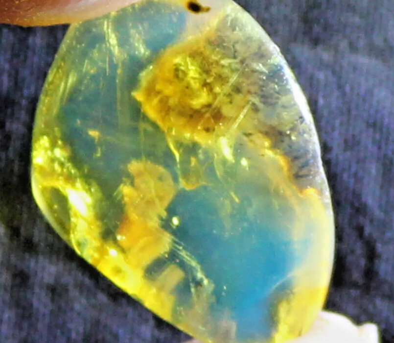 Handcrafted Natural Dominican Blue Amber Polished Stone 21mm 1g