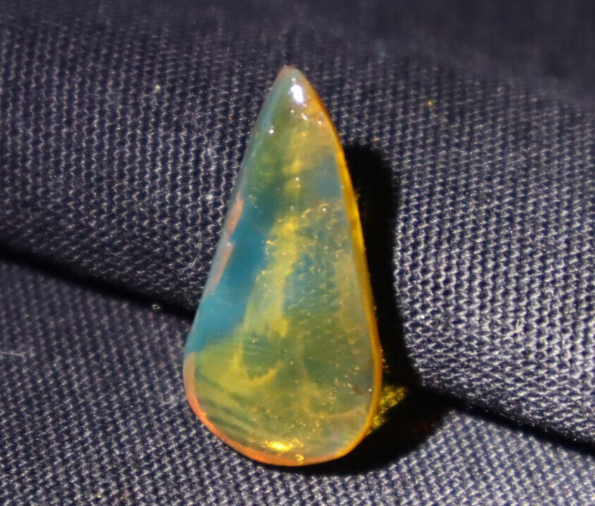Charming Design Natural Dominican Clear Green Blue Amber Polished Stone 22mm – photo 4