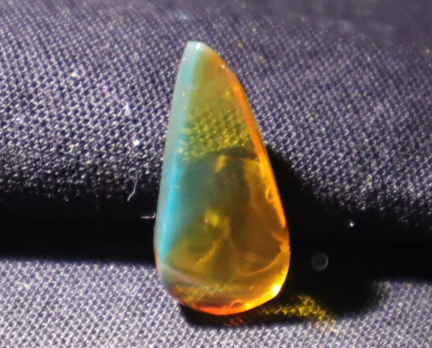 Charming Design Natural Dominican Clear Green Blue Amber Polished Stone 22mm – photo 9