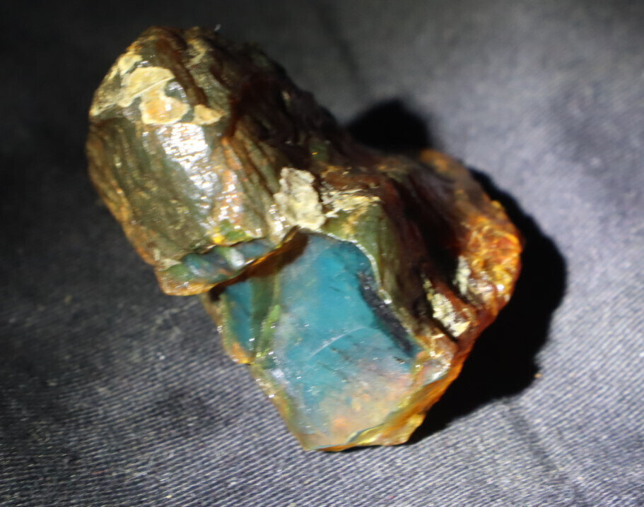 Outstanding Natural Dominican Clear Deep Blue Amber Rough Specimen 59mm 21g – photo 7