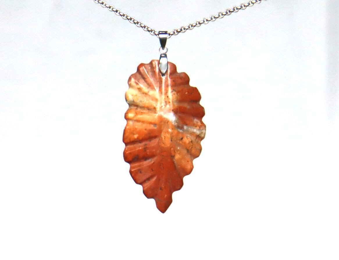 Exquisite 3 inch Hand carved Natural Red Jasper autumn leaf Pendant 72mm – photo 3