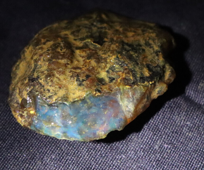 Beautiful Natural Dominican Clear Sky Blue Amber Rough Specimen 50mm 16.5g – photo 5