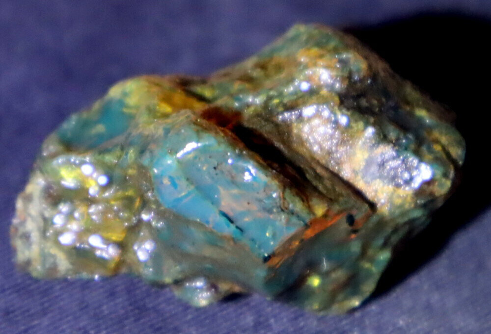 Lovely Natural Dominican Translucent Sky Blue Amber Rough Specimen 42mm 13.2g – photo 3